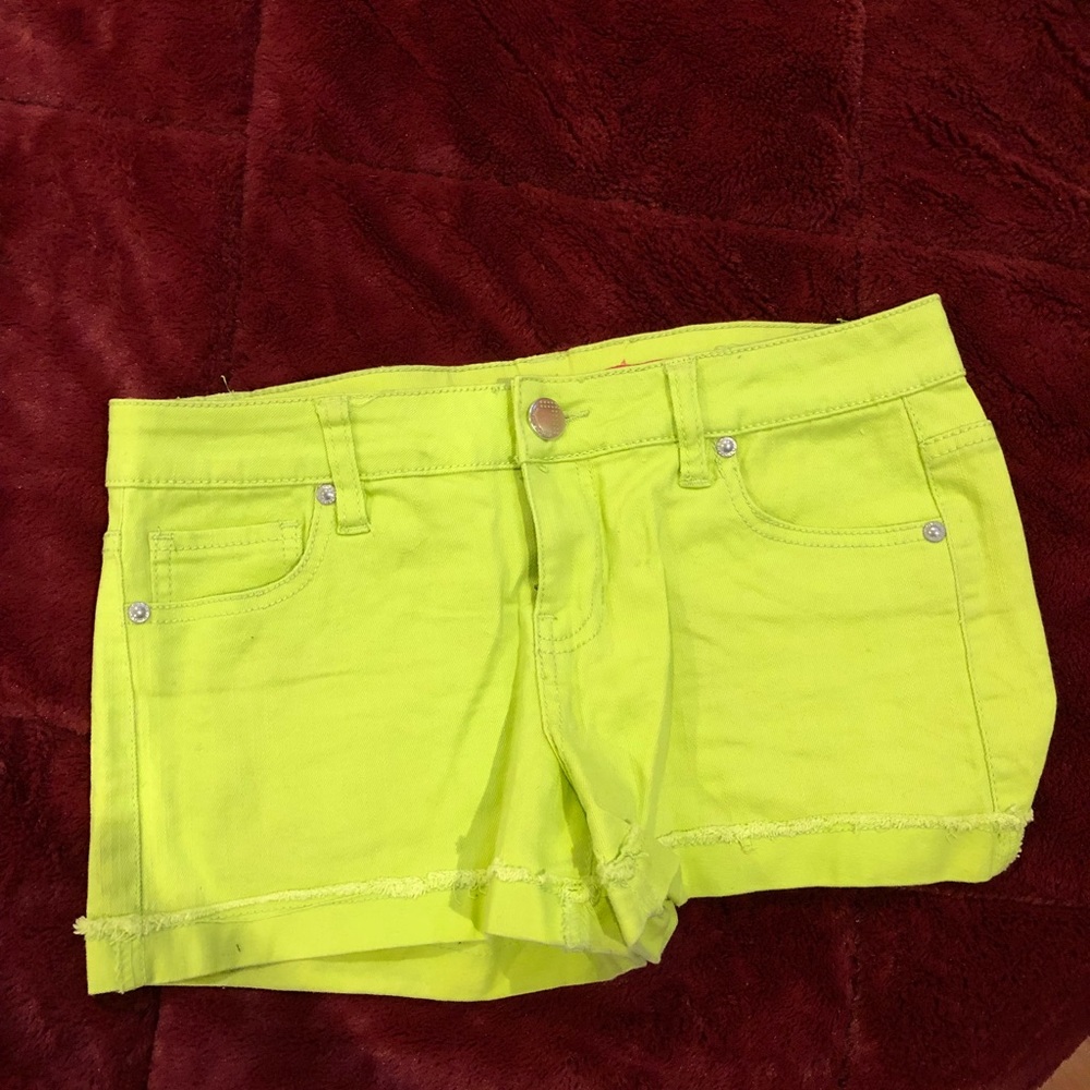 Denim shorts - Picture 2 of 4